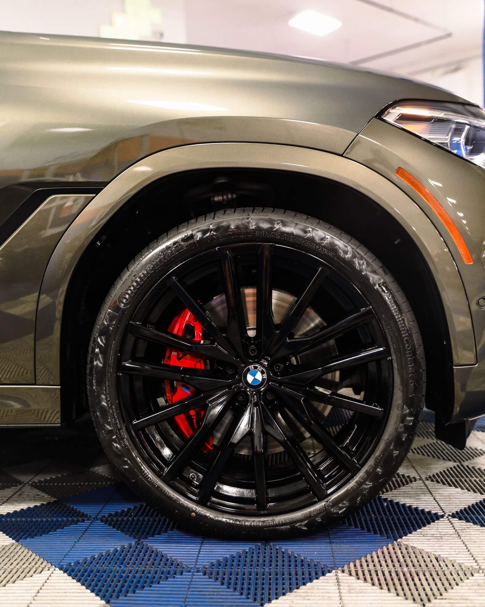 Gloss Shiny Red Caliper