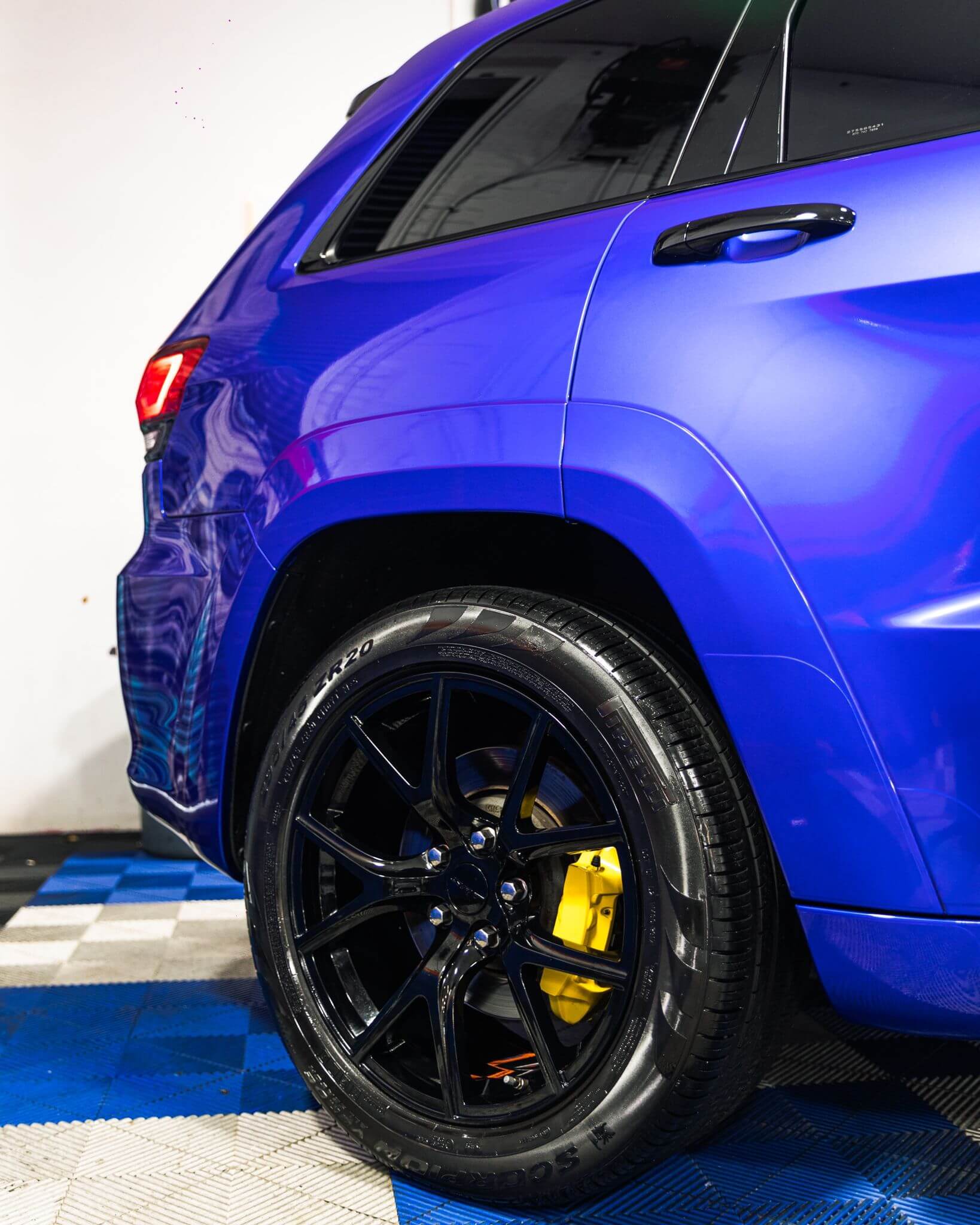 Gloss Shiny Yellow Caliper